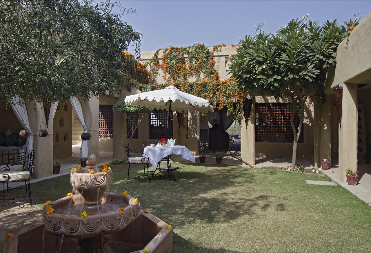 Hotel Mihir Garh Rohat Exterior foto