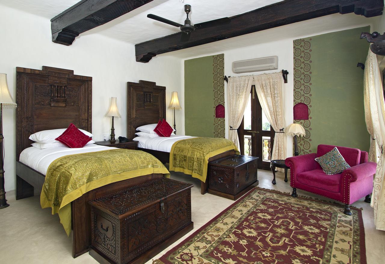 Hotel Mihir Garh Rohat Exterior foto
